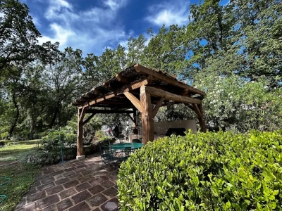 <br />
<b>Deprecated</b>:  htmlspecialchars(): Passing null to parameter #1 ($string) of type string is deprecated in <b>/home/u272898465/domains/webmize.fr/public_html/projets/wm-couverture/templates/galerie.php</b> on line <b>59</b><br />
